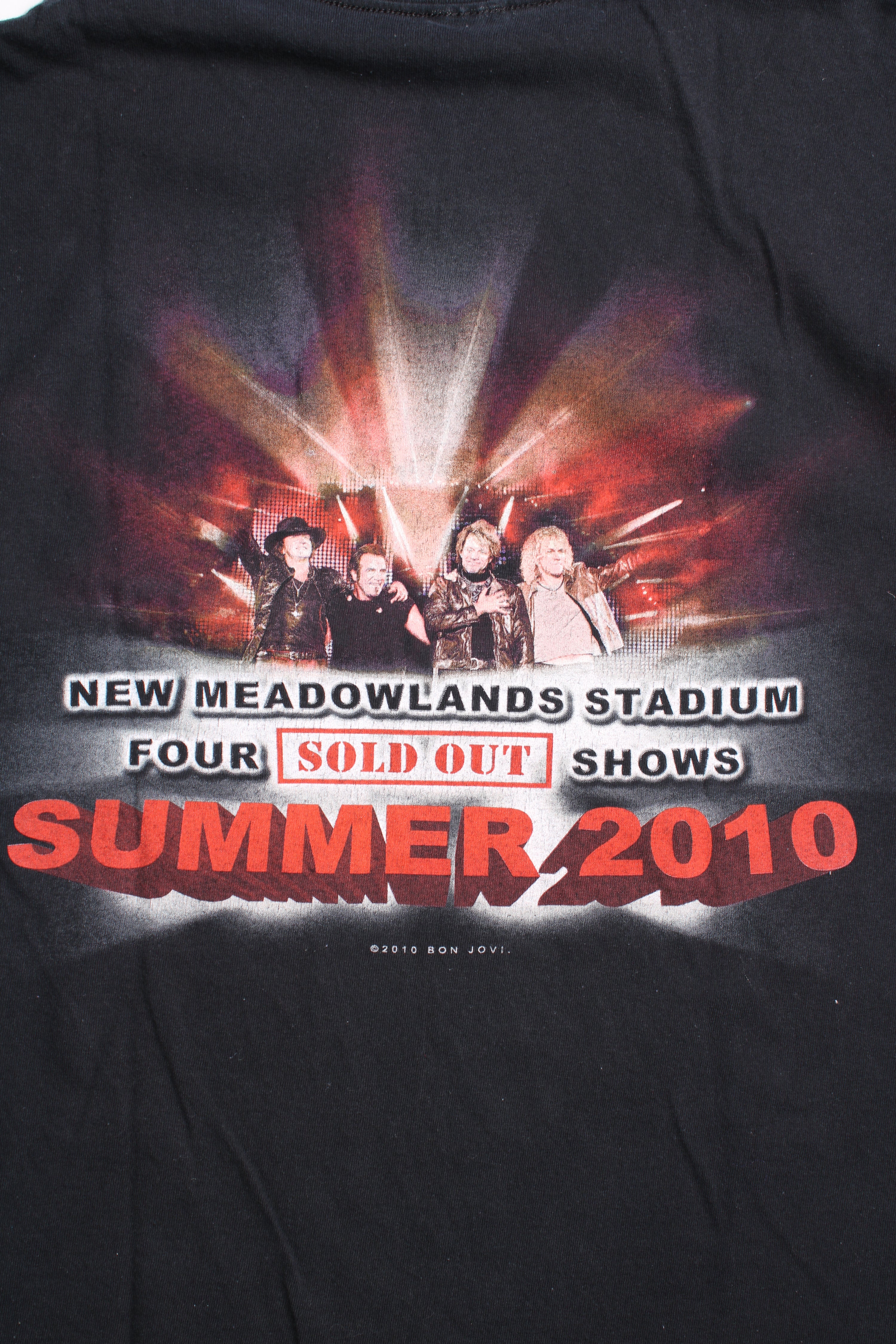 BON JOVI SUMMER 2010 TOUR T-SHIRT - L