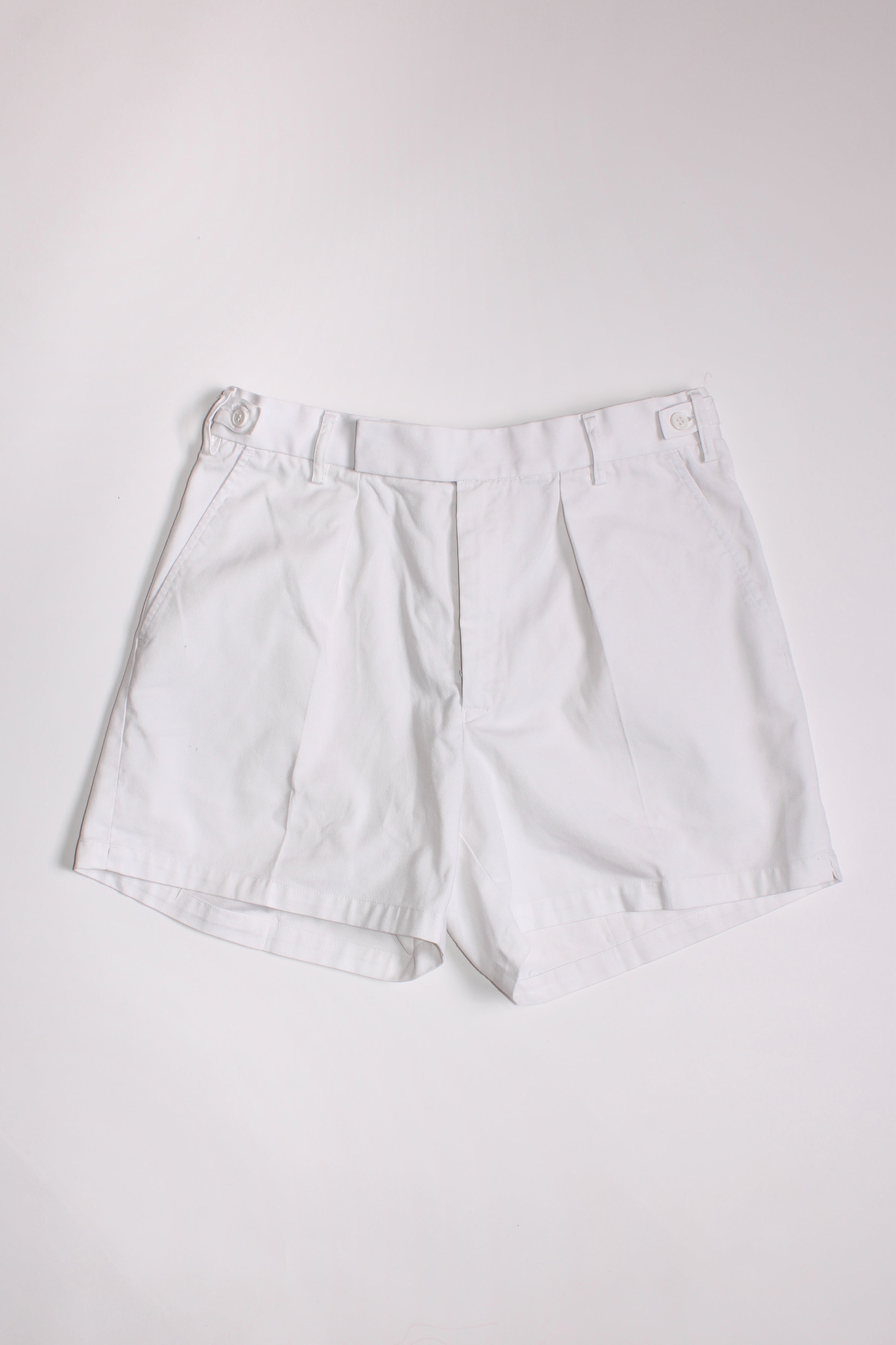 BRITISH ARMY VINTAGE SUMMER UNIFORM ROYAL NAVY PLEATED SHORTS WHITE