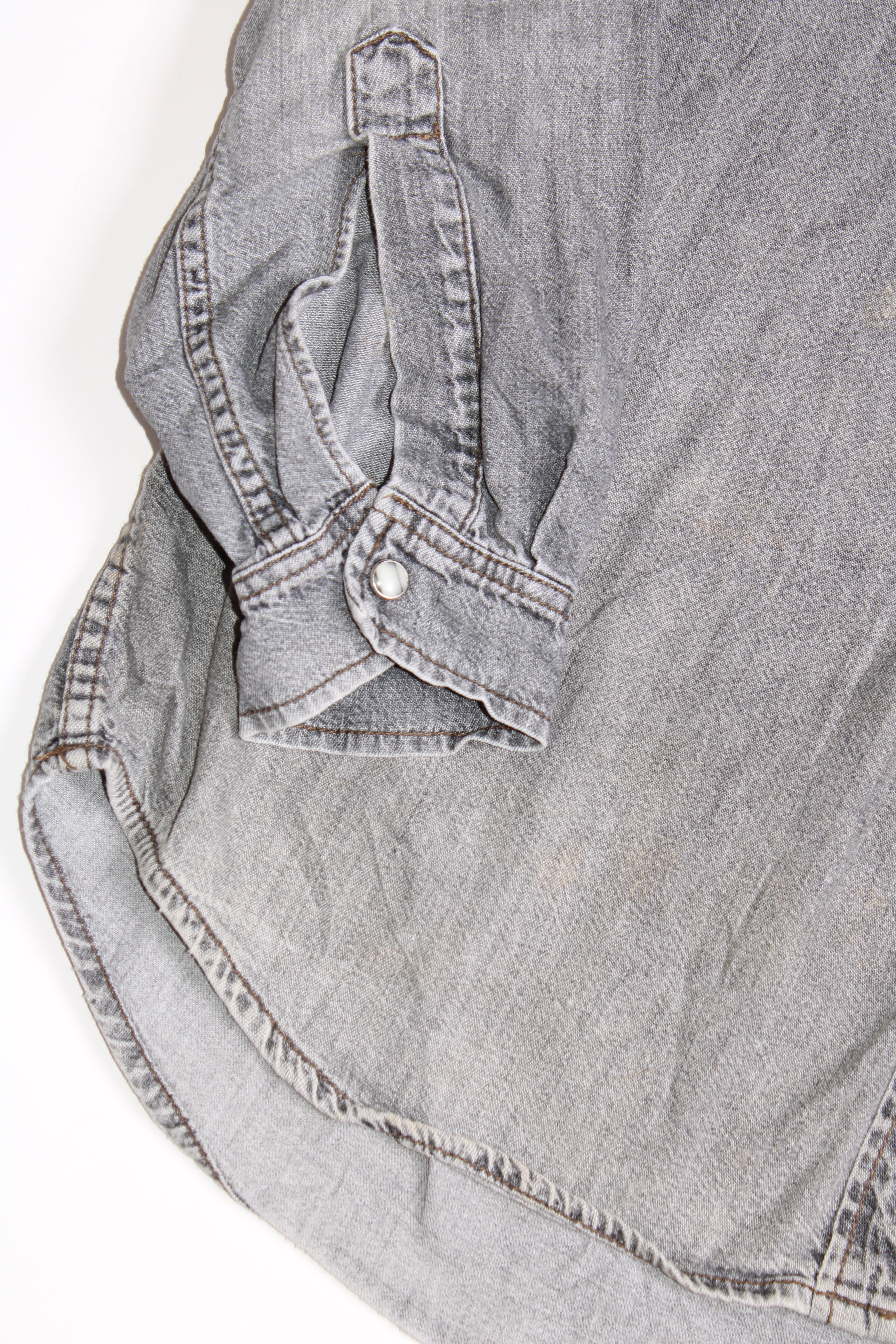 LEVIS VINTAGE WESTERN DENIM SHIRT GREY WASH  1990S VTG - L