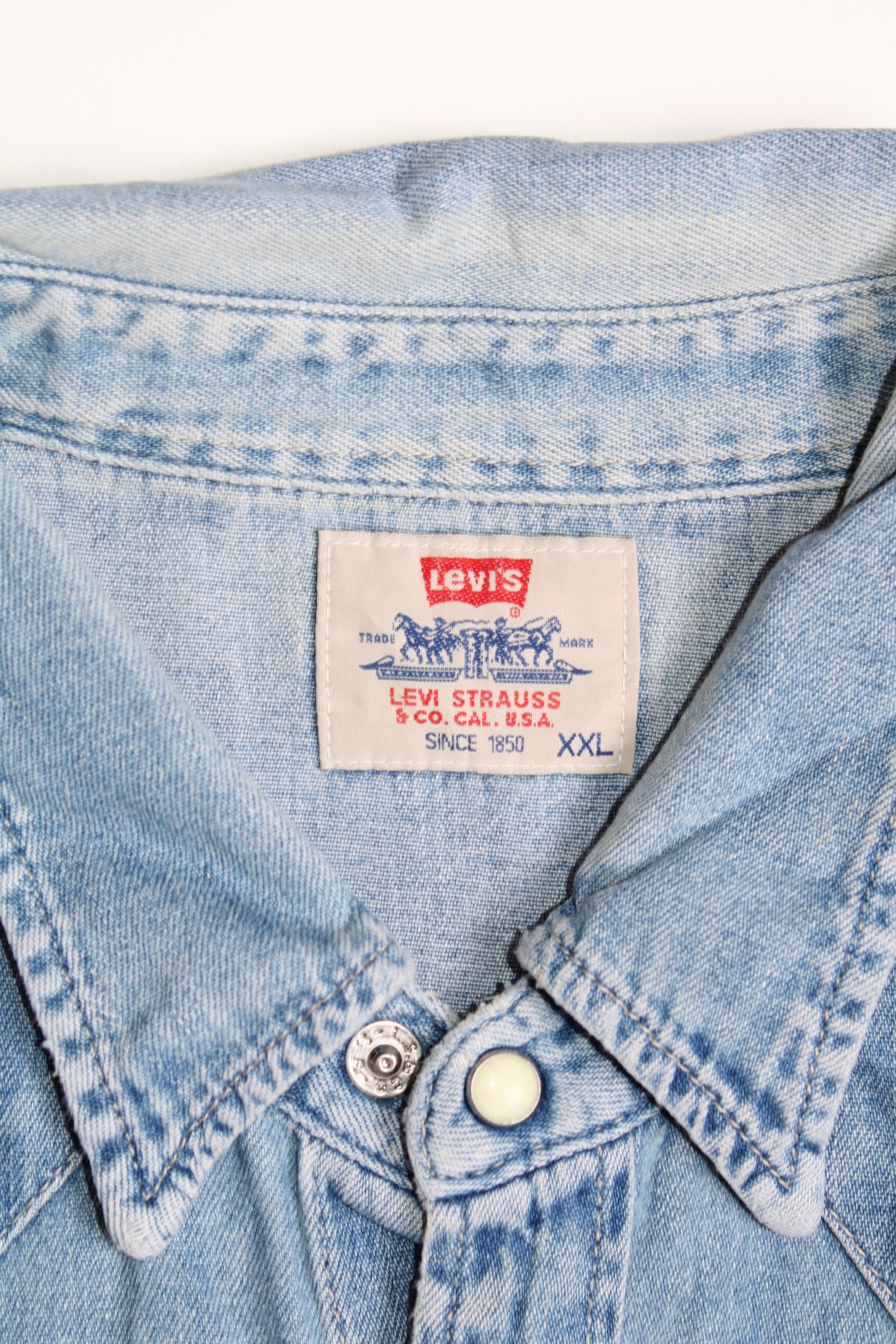 LEVIS VINTAGE WESTERN DENIM SHIRT LIGHT BLUE WASH 1990S VTG - XXL