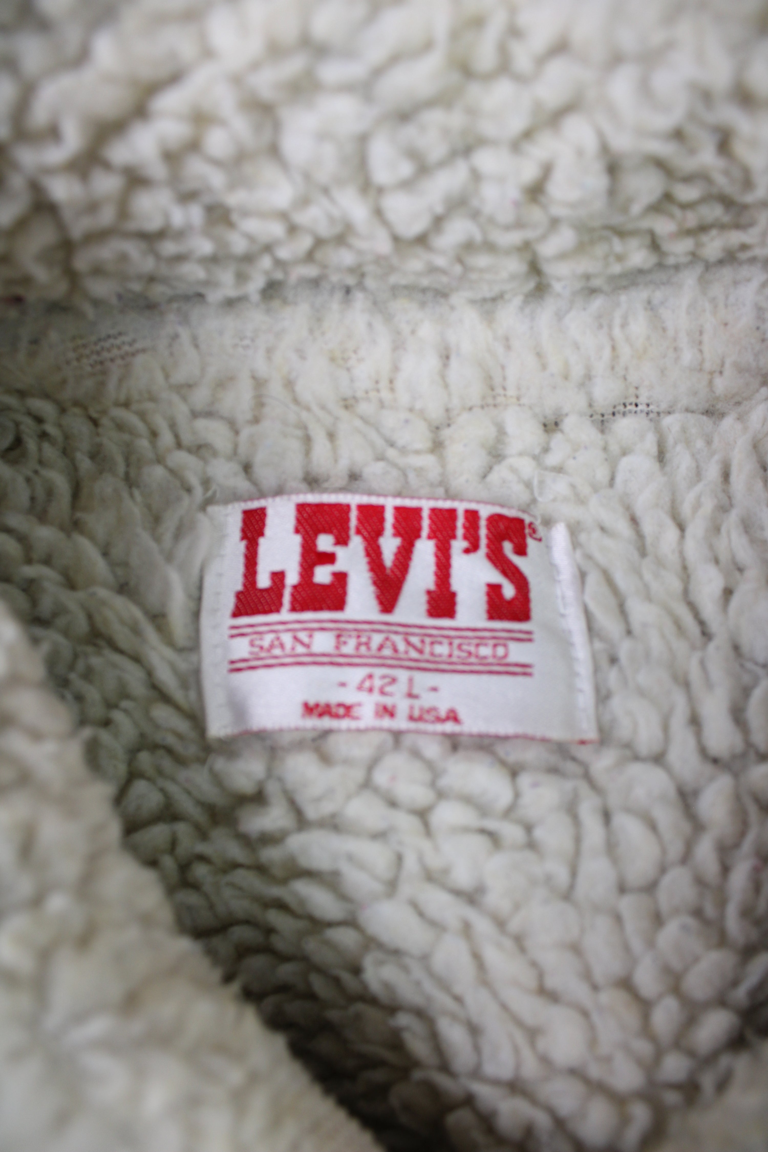LEVIS VINTAGE SHERPA LINED DENIM JACKET 1980S VTG MADE IN USA - L