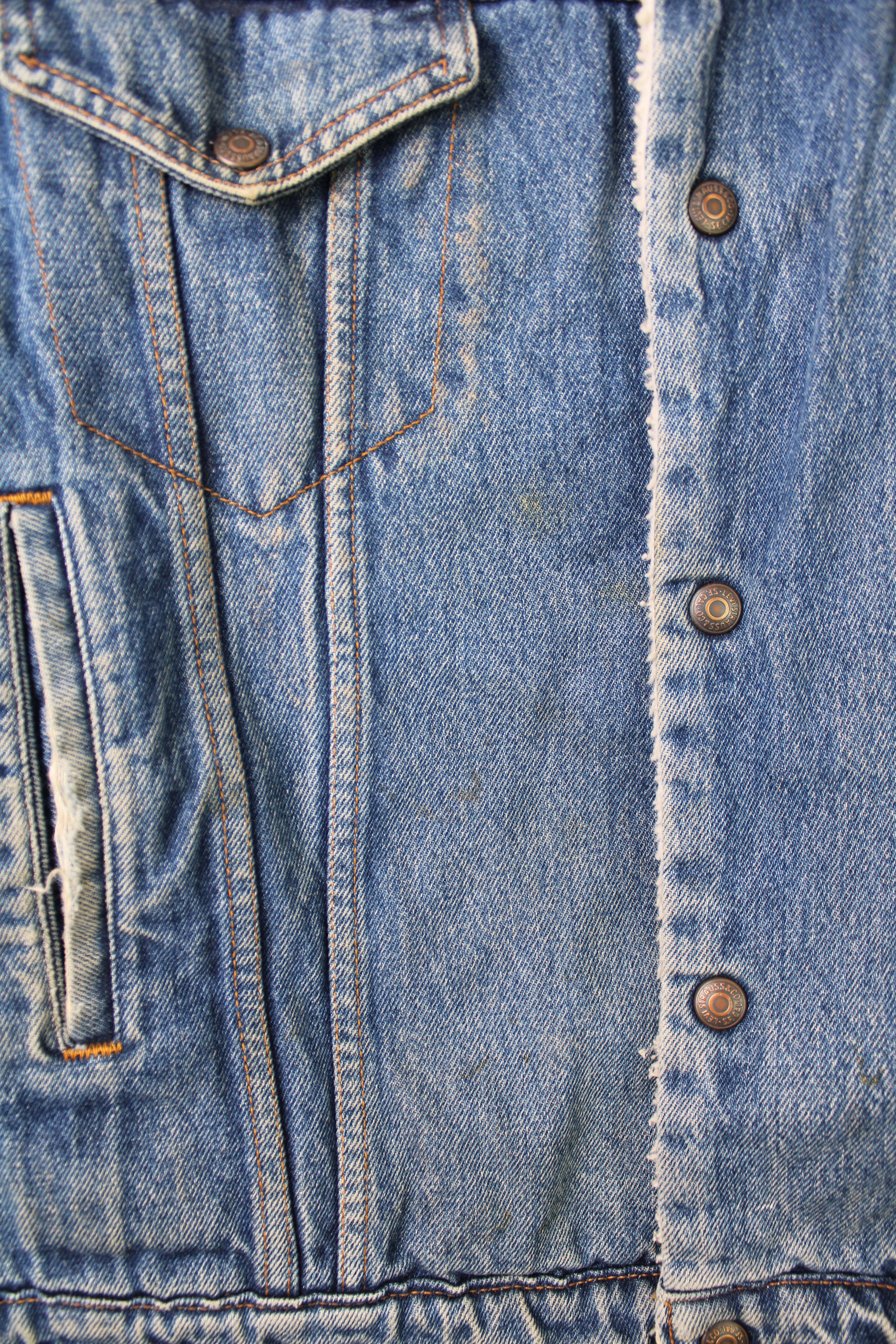 LEVIS VINTAGE SHERPA LINED DENIM JACKET 1990S VTG - M/L