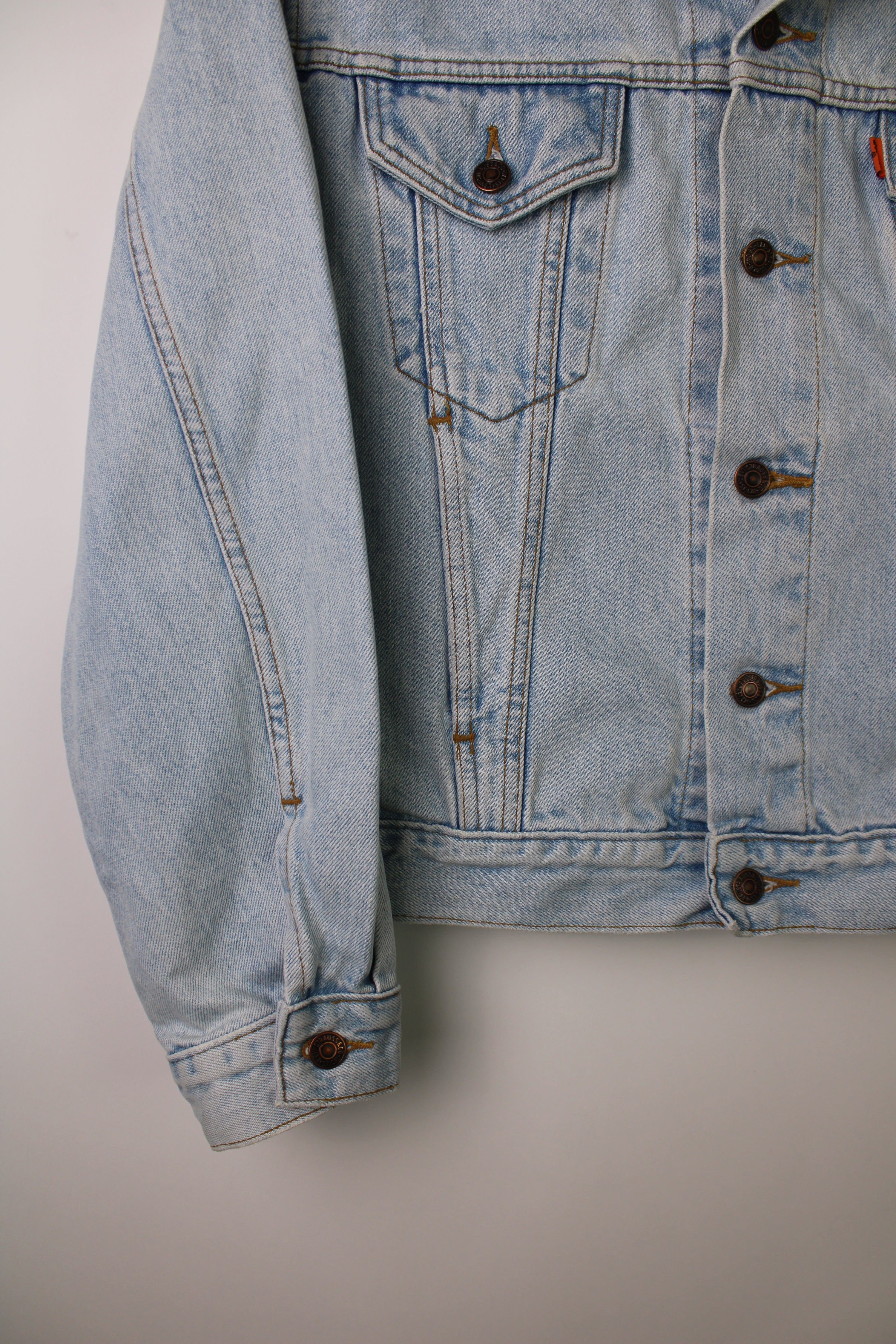LEVIS VINTAGE DENIM TRUCKER JACKET ORANGE TAB 1990S VTG - M