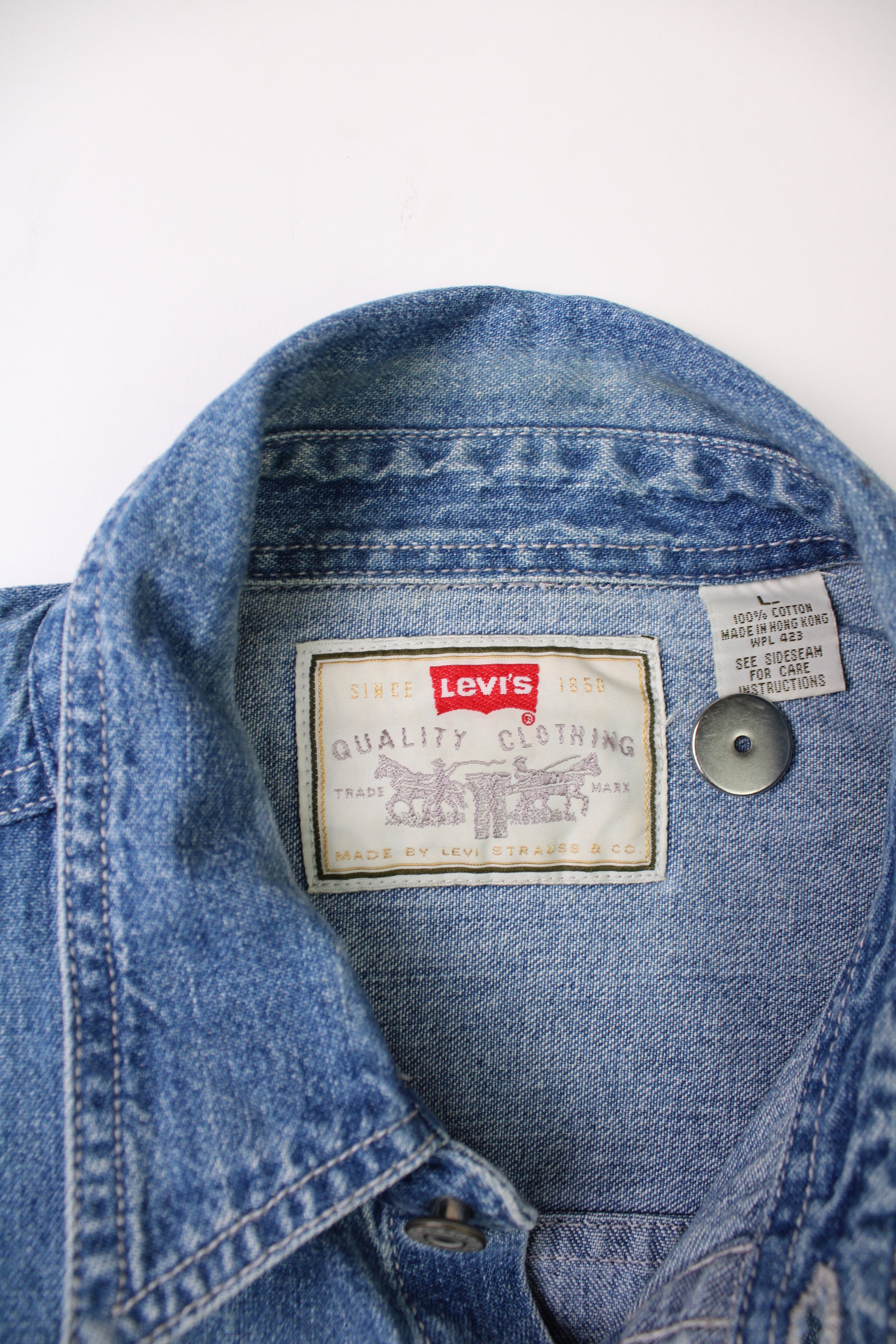 LEVIS VINTAGE DENIM SHIRT BLUE 1990S VTG - L