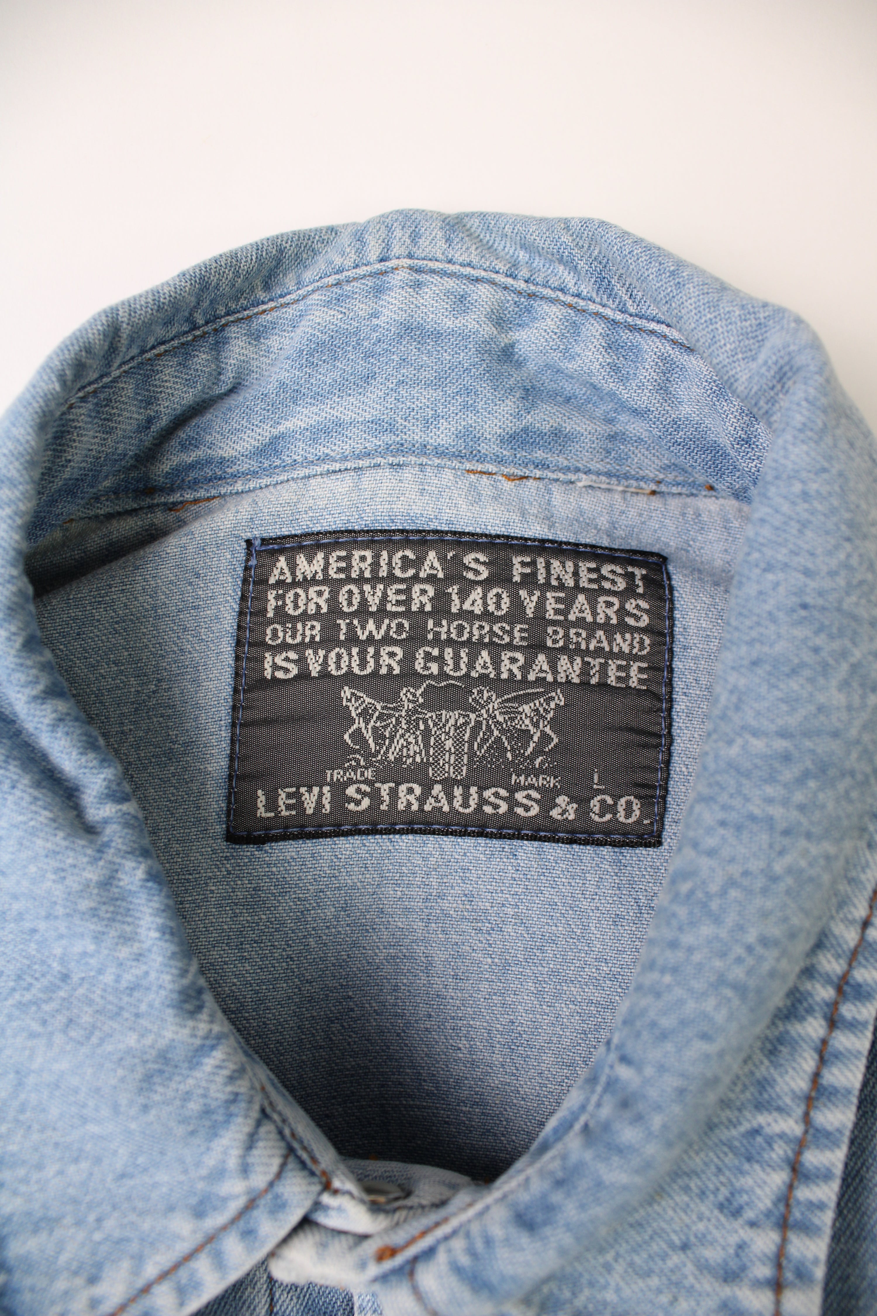 LEVIS VINTAGE WESTERN DENIM SHIRT ORANGE TAB 1980 VTG - L