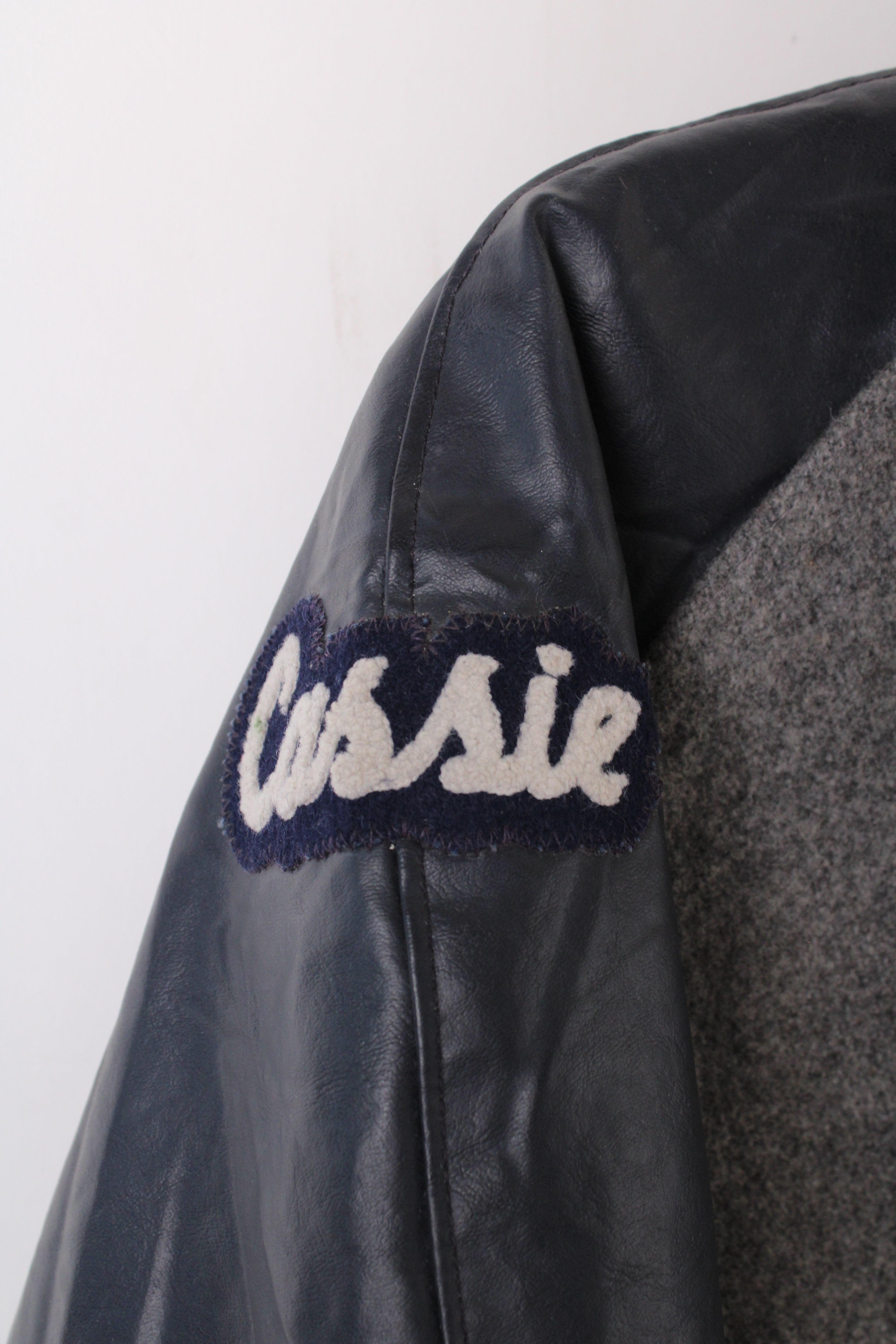 HOLLOWAY VINTAGE VARSITY JACKET MADE IN USA GRAY BLUE - M