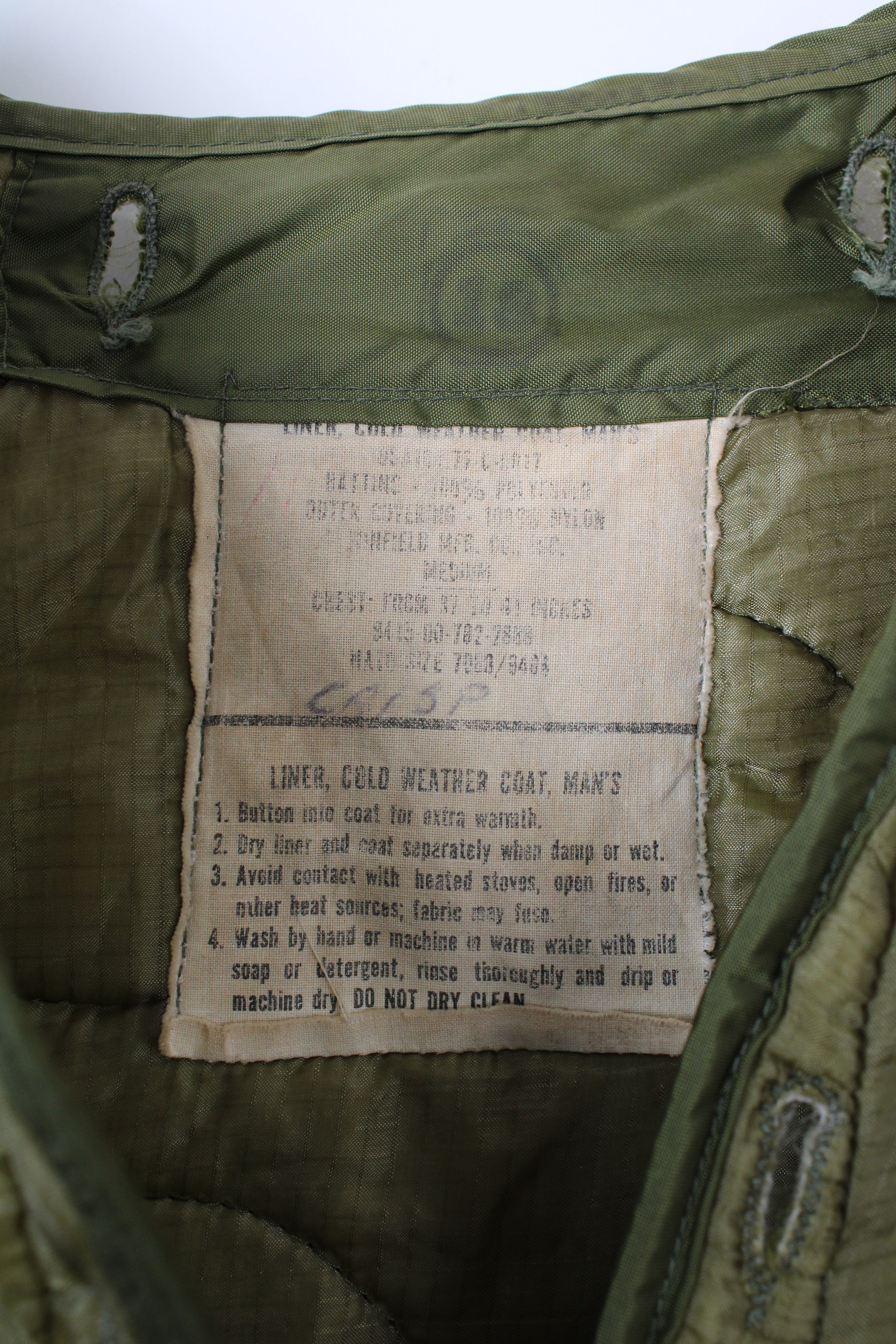 US ARMY M65 LINER OLIVE GREEN QUILTED JACKET - M