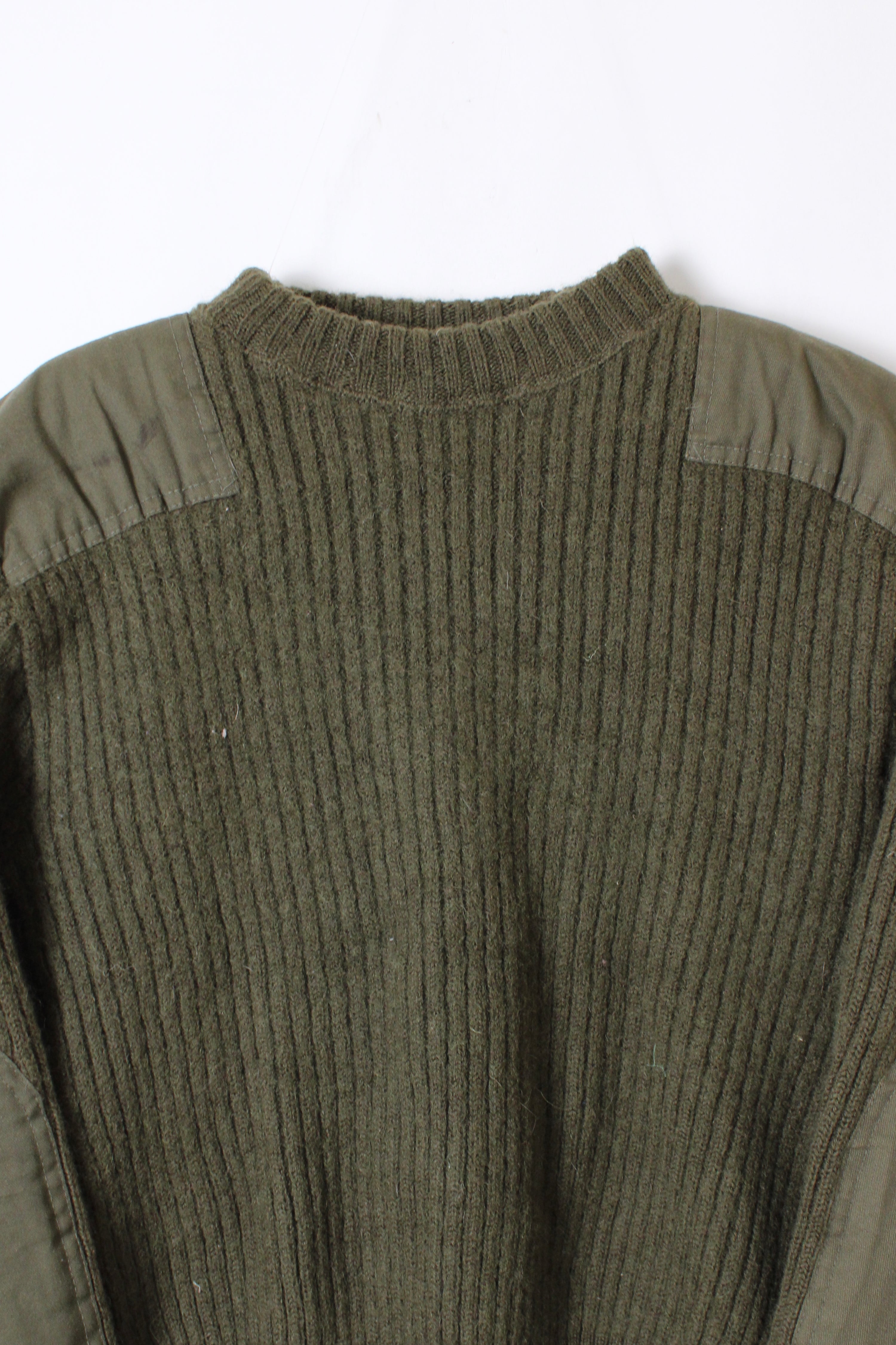 US ARMY VINTAGE SWEATER OLIVE GREEN MADE IN USA - M/L
