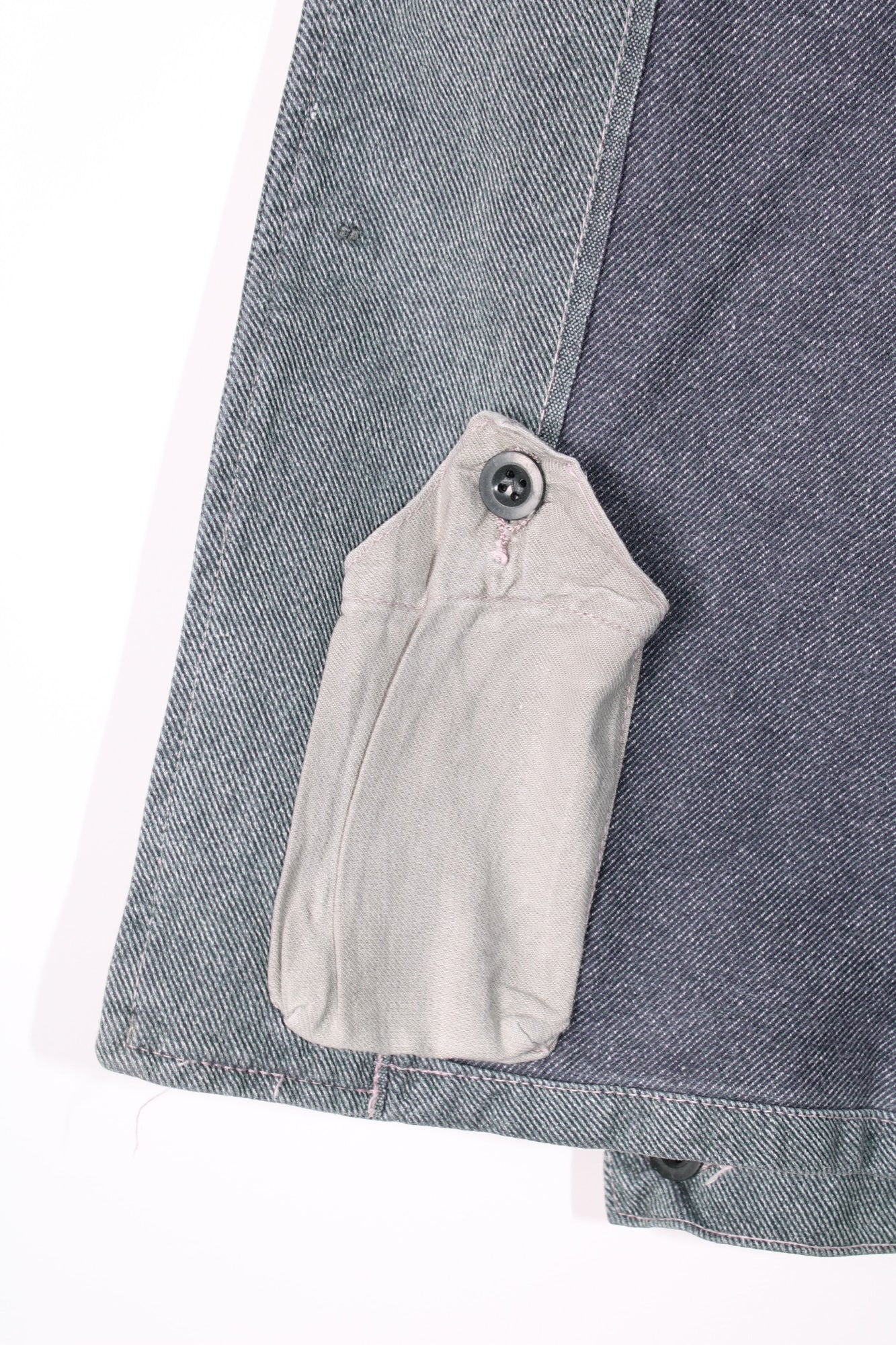 VINTAGE SWISS ARMY DENIM WORK JACKET - S